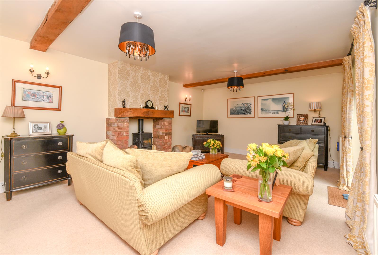 Property for Sale in StratforduponAvon Edwards Estate Agents